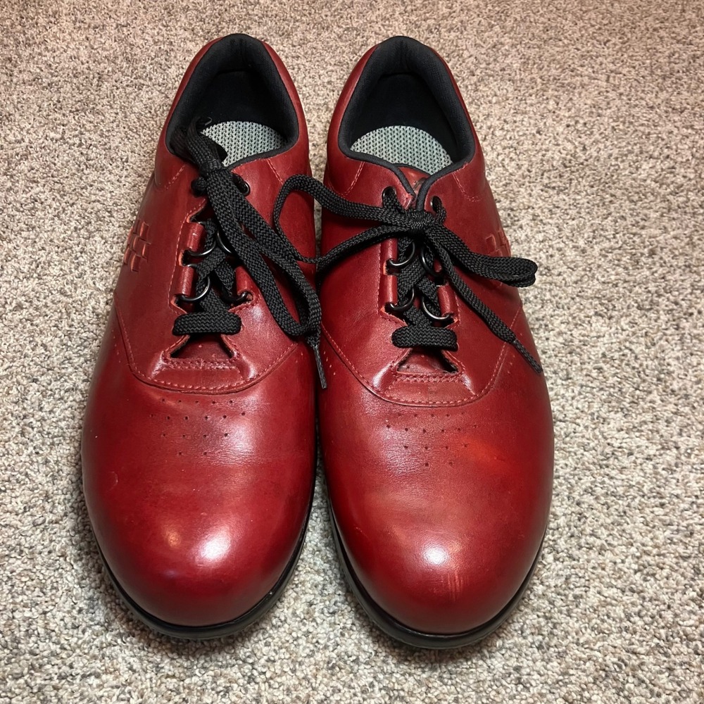 SAS Free Time Women's Red Leather Walking Shoes Comfort Sneakers 11 M Made USA - Picture 2 of 9
